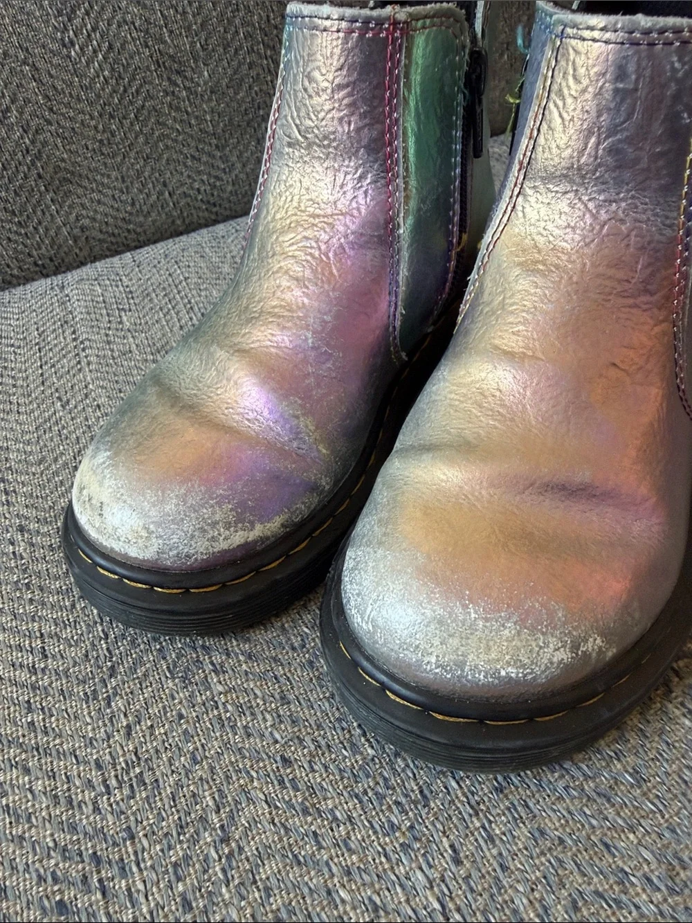 Dr. MARTENS TODDLER 2976 RAINBOW CRINKLE LEATHER CHELSEA BOOTS Size: 12